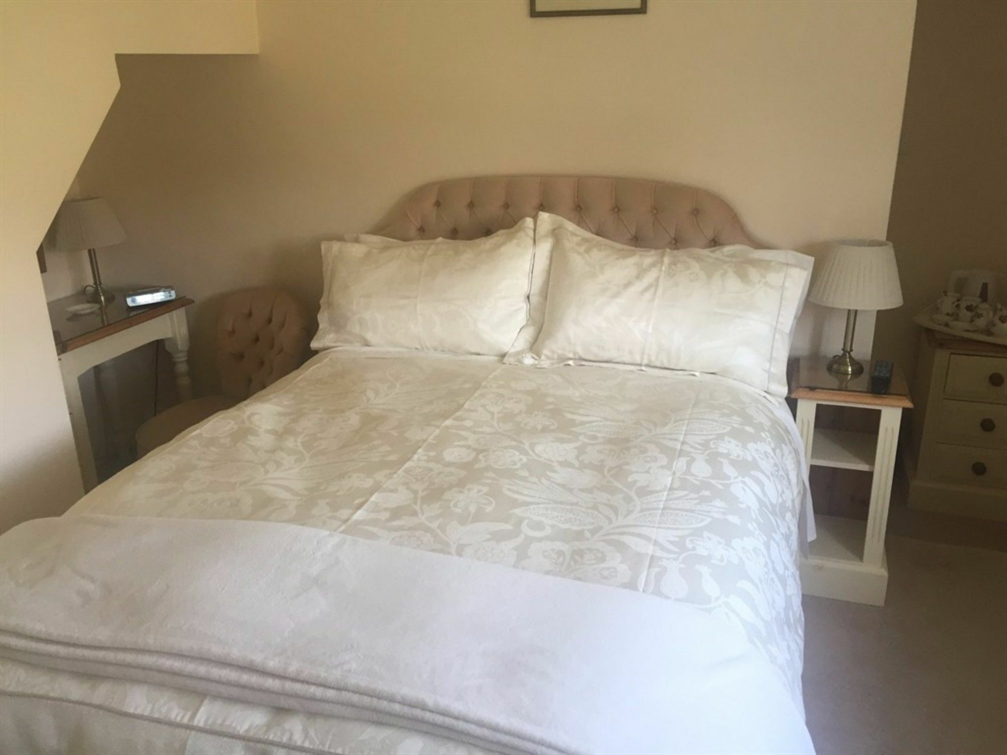 فندق Coombe House بورتون أُنذ ووتر المظهر الخارجي الصورة