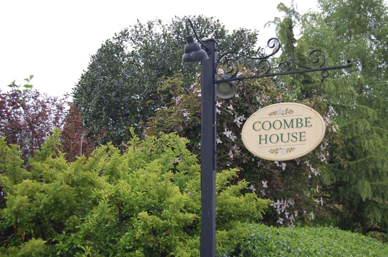 فندق Coombe House بورتون أُنذ ووتر المظهر الخارجي الصورة